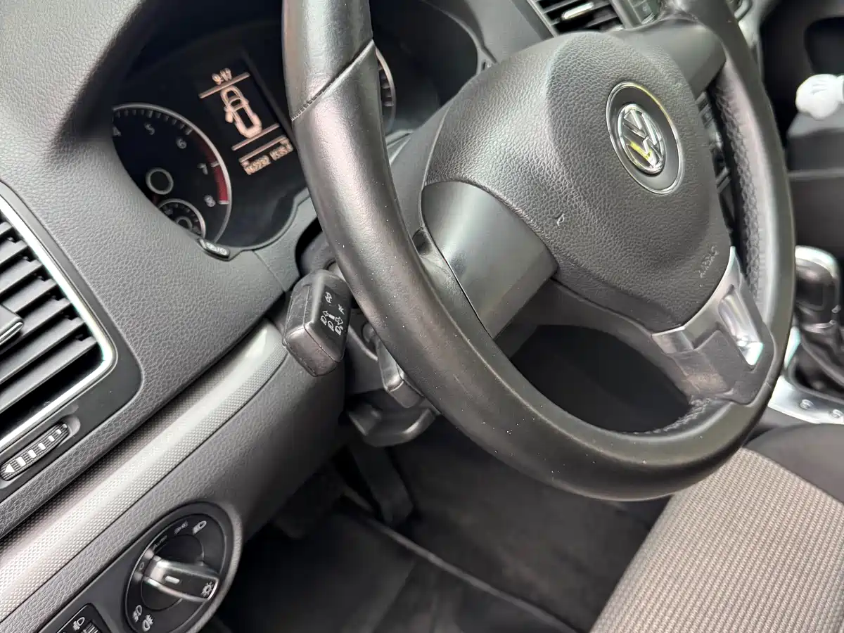 Volkswagen Sharan 2013 2.0TSI Comfort фото 11