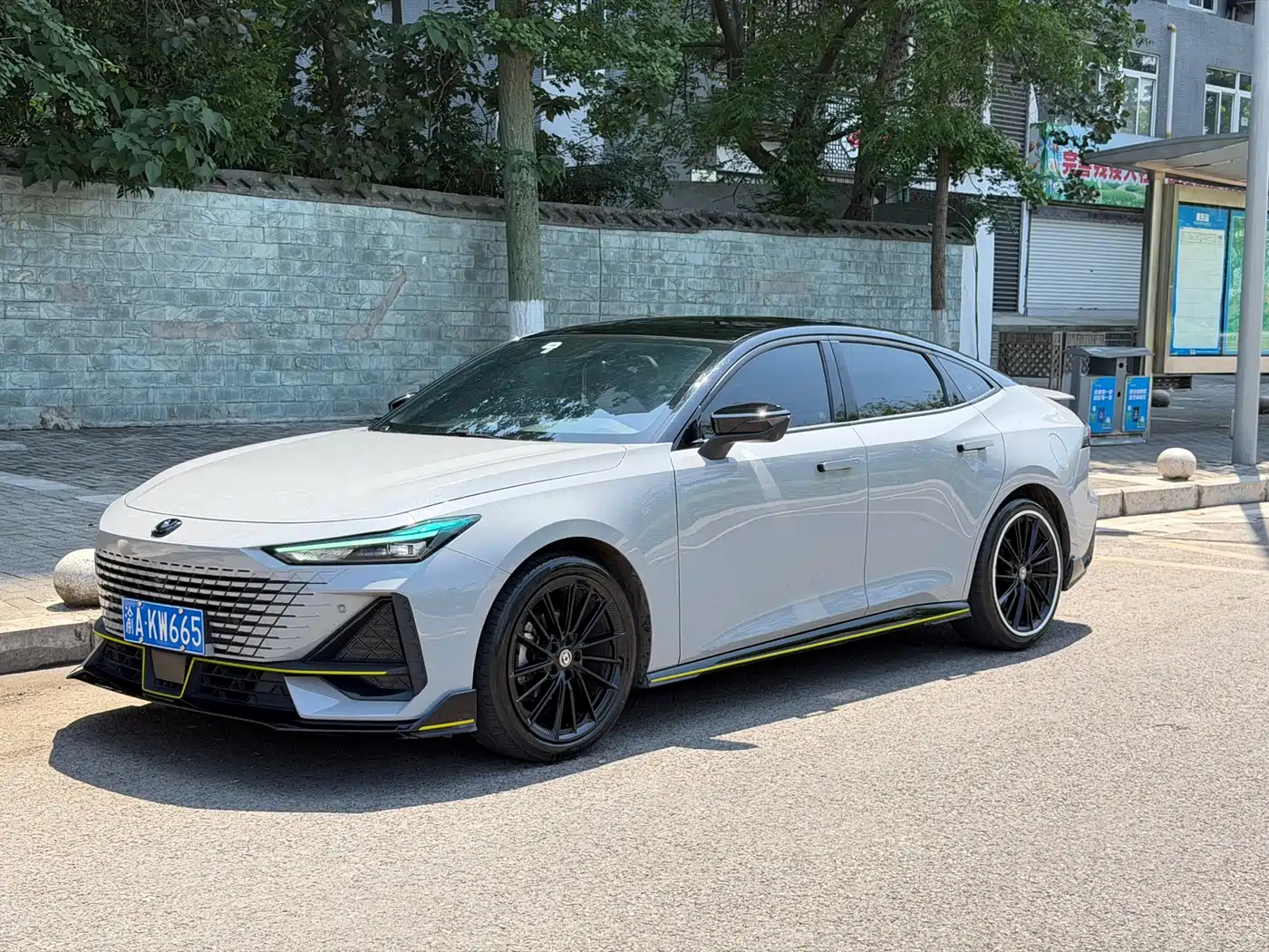 Changan UNI-V 2023 1.5T Sport Edition
