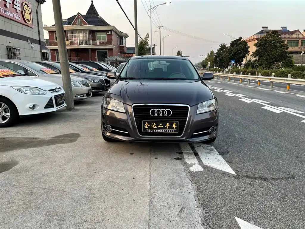 Audi A3 (Import) 2012 Sportback 1.4T Luxury фото 2