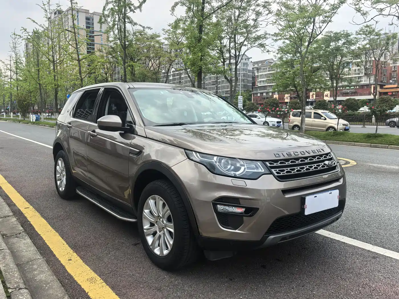 Land Rover Discovery Sport 2016 2.0T SE фото 3