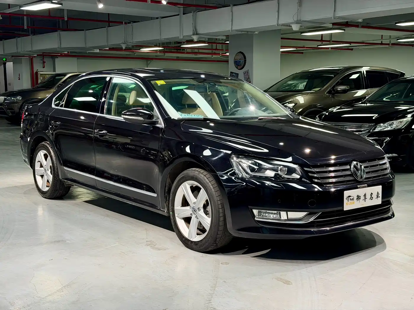 Volkswagen Passat 2014 1.8TSI DSG Executive Edition фото 3