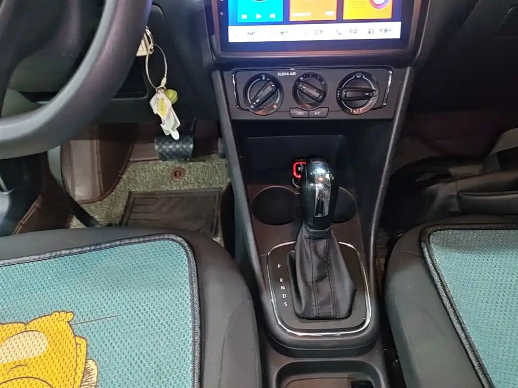 Volkswagen Polo 2016 1.4L Automatic Trend фото 14