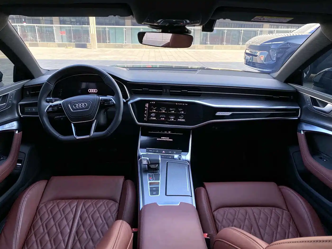 Audi A7L 2024 45 TFSI quattro S-line Black Warrior Edition фото 4