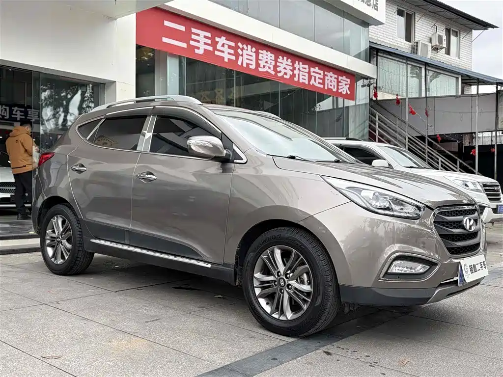 Hyundai Beijing Hyundai ix35 2013 2.0L Auto 2WD Smart GLS China IV фото 3