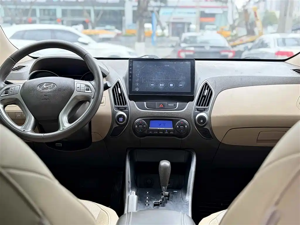 Hyundai Beijing Hyundai ix35 2013 2.0L Auto 2WD Smart GLS China IV фото 15