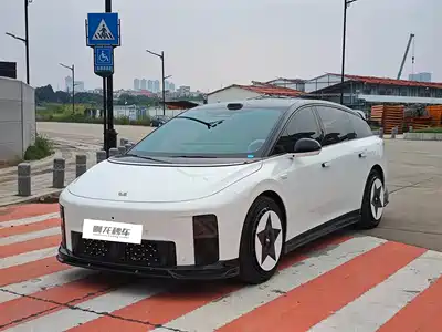 Li Auto i6