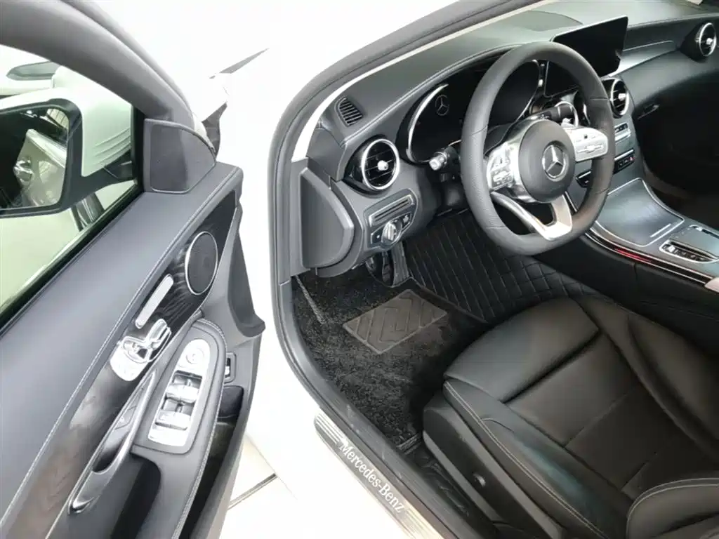 Mercedes-Benz C-Class 2020 Facelift C 260 L Sport фото 16