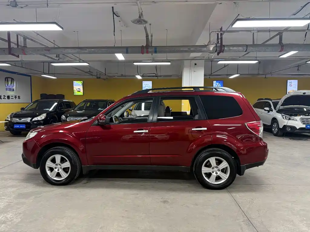 Photo 4 - Subaru Forester