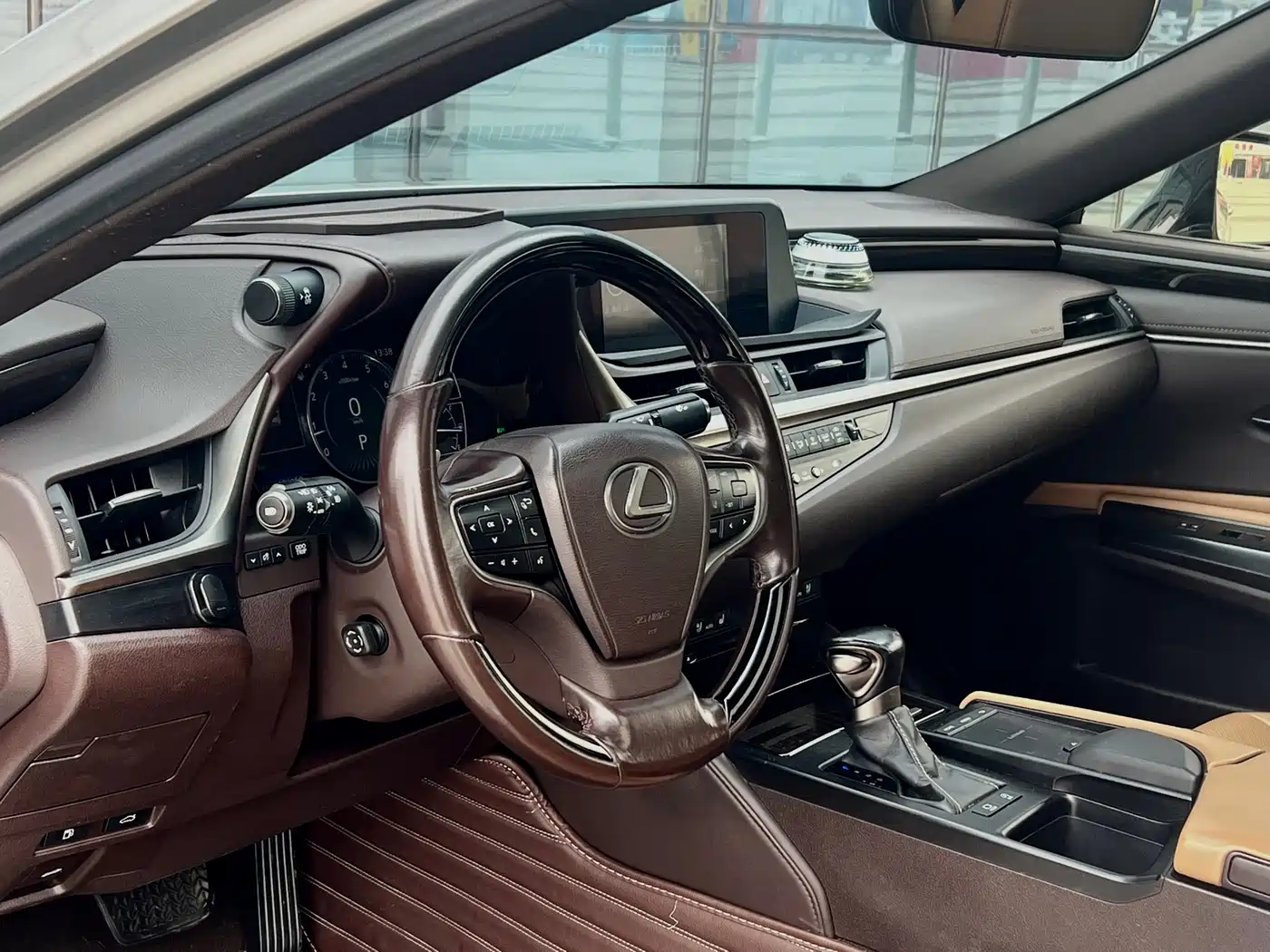 Lexus ES 2018 200 Luxury Edition China V фото 7