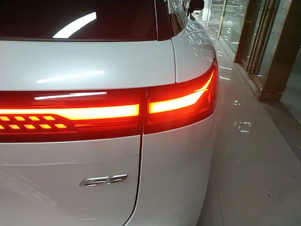 XPeng G9 2023 2022 570 Max