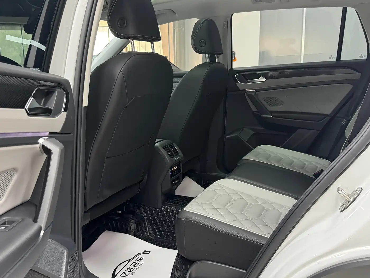 Volkswagen Tayron 2023 280TSI 2WD Luxury Plus Advanced Edition фото 10