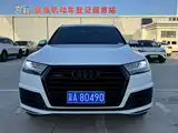 Фото 2 - Audi Q7