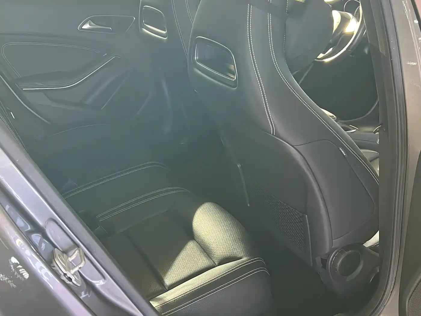 Mercedes-Benz GLA 2016 GLA 200 Dynamic фото 9