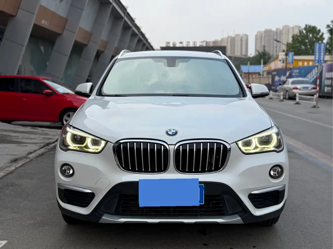 BMW X1 2018 sDrive18Li Premium Model фото 2