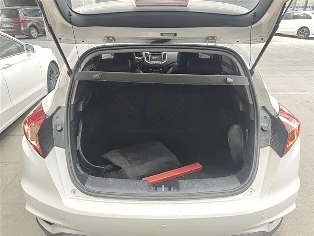 Changan Eado XT 2016 2016 1.6L Manual Stylish Cool Edition