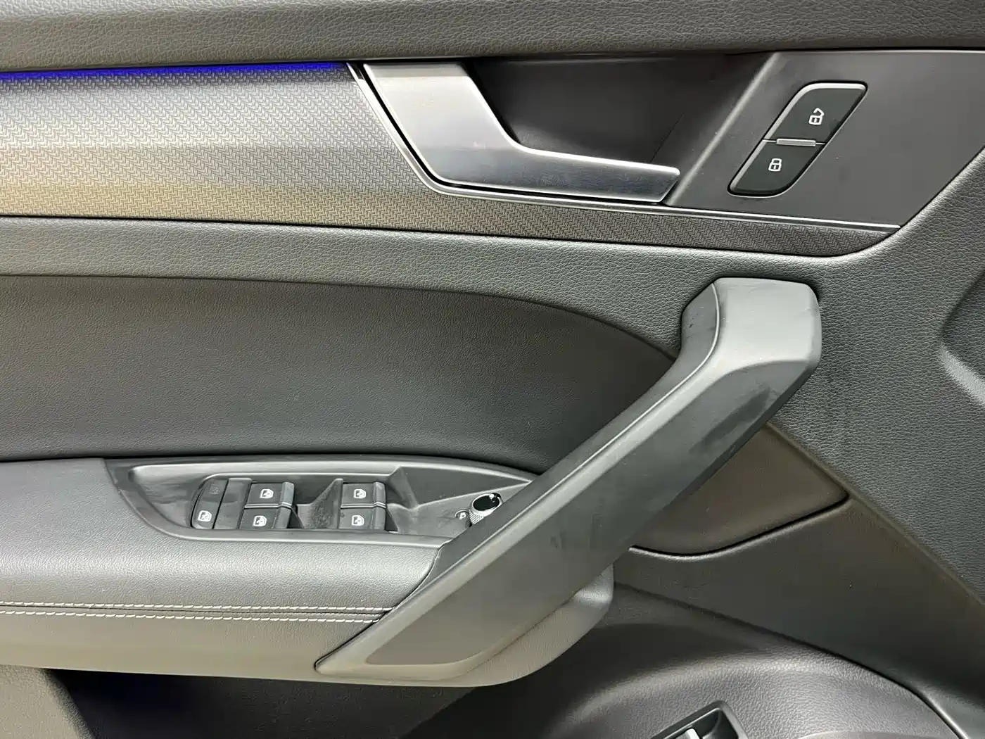 Audi Q5L 2023 40T Luxury Dynamic фото 19