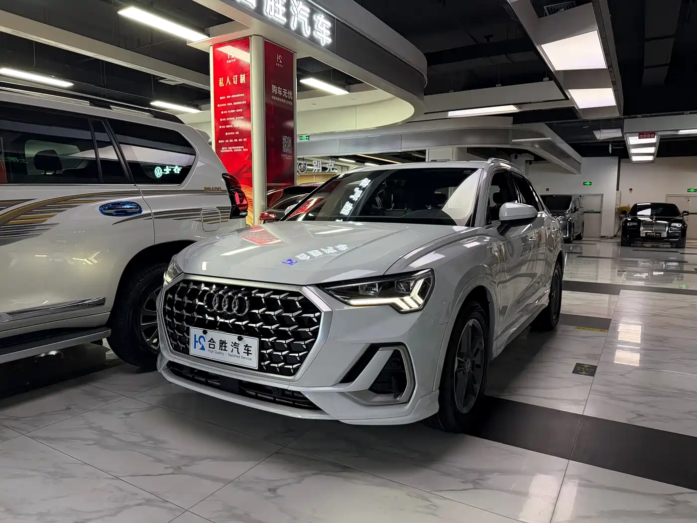 Фото 4 - Audi Q3