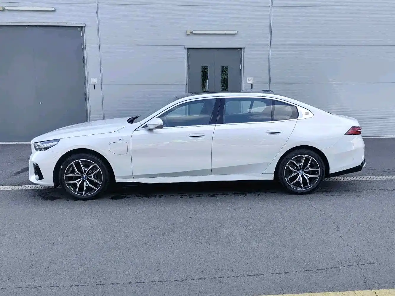 BMW i5 2026 2025 eDrive 35L M Sport Package