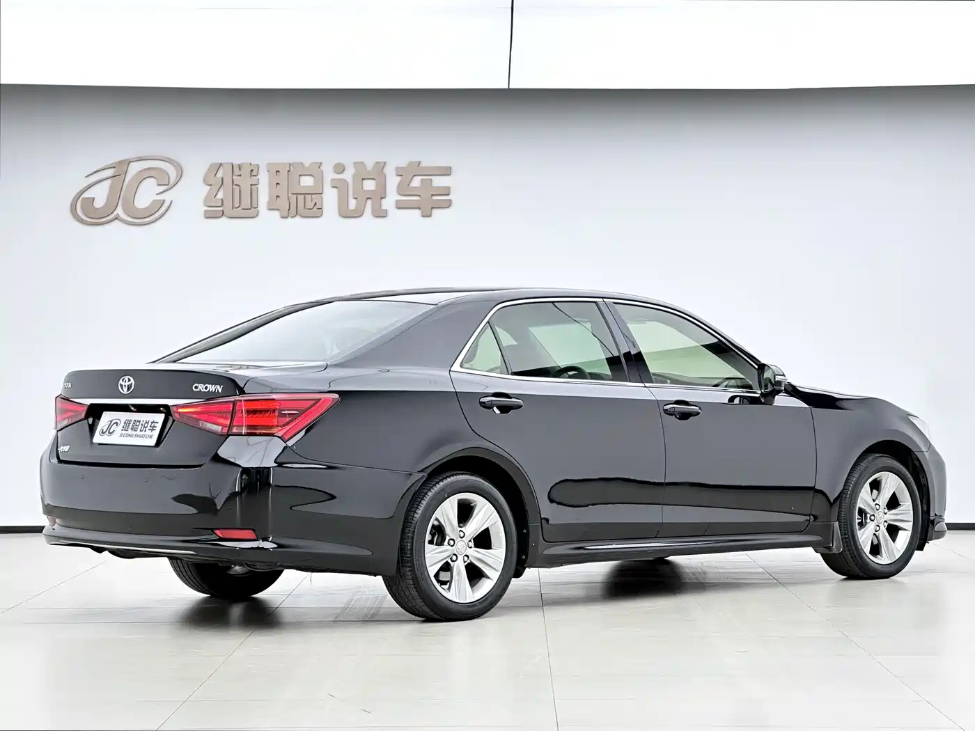 Toyota Crown 2015 2.5L Smart Edition фото 13