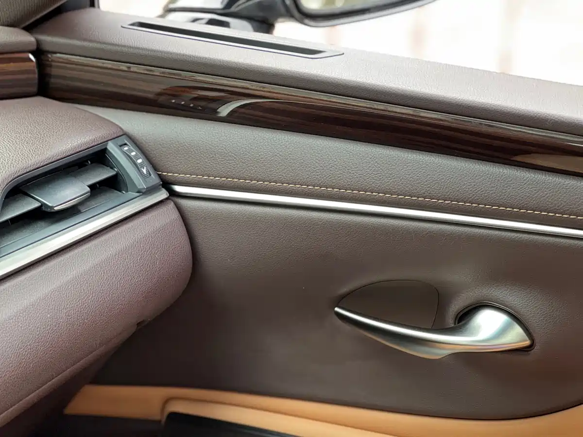 Lexus ES 2020 200 Luxury фото 16