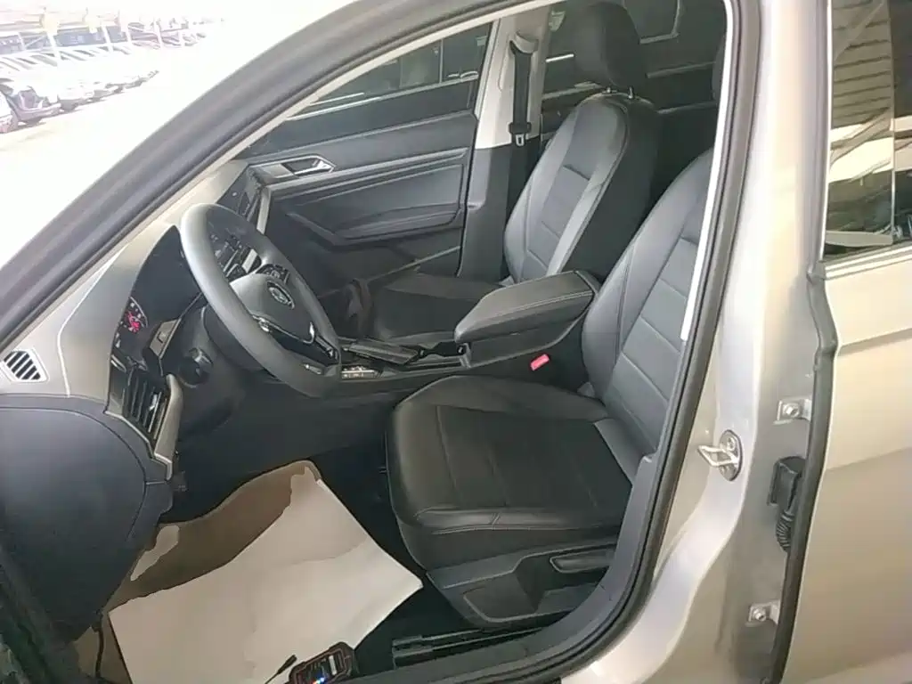 Volkswagen Lavida 2019 1.5L Automatic Comfort Edition China VI 15
