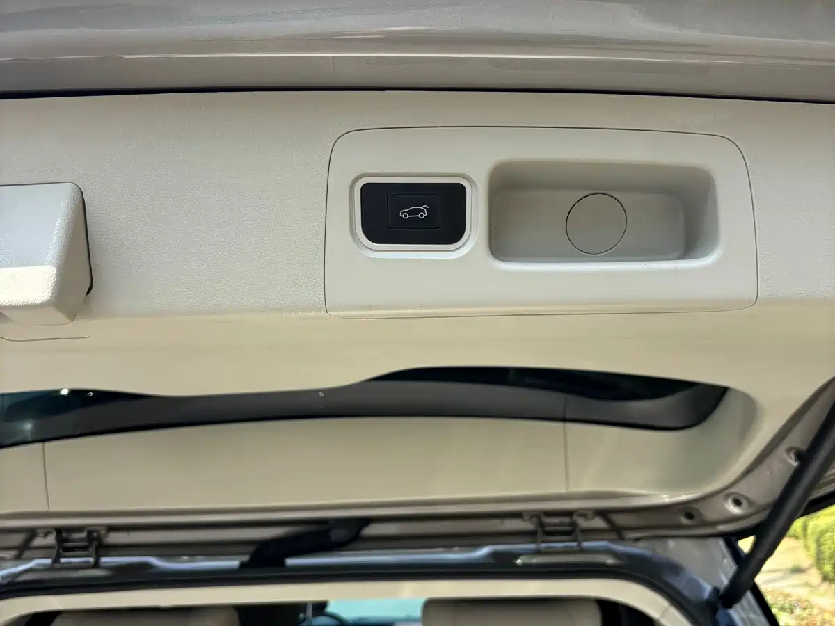 Buick GL8 2023 ES Landmaster Comfort фото 19