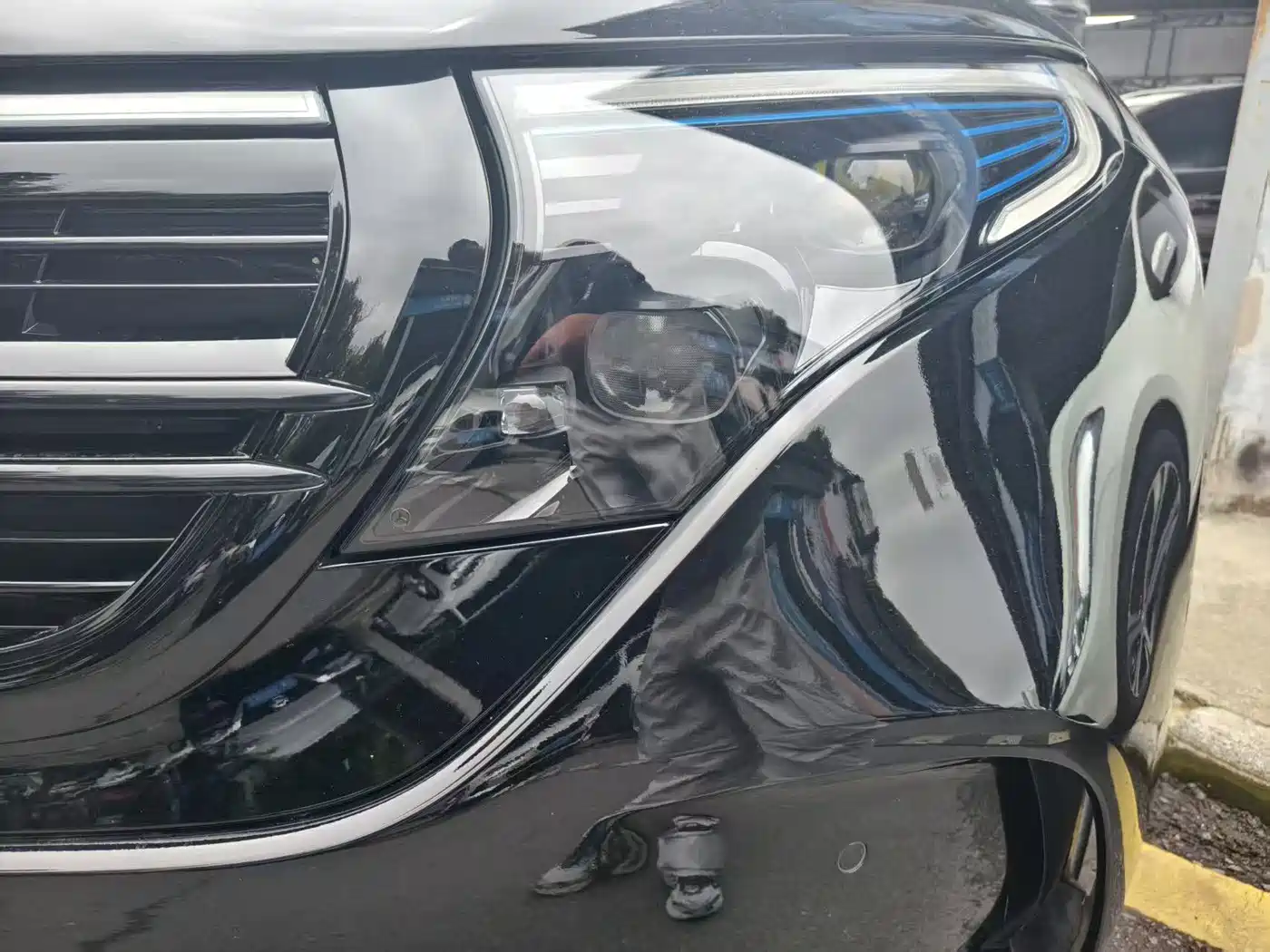 Mercedes-Benz EQC 2021 EQC 400 4MATIC фото 4