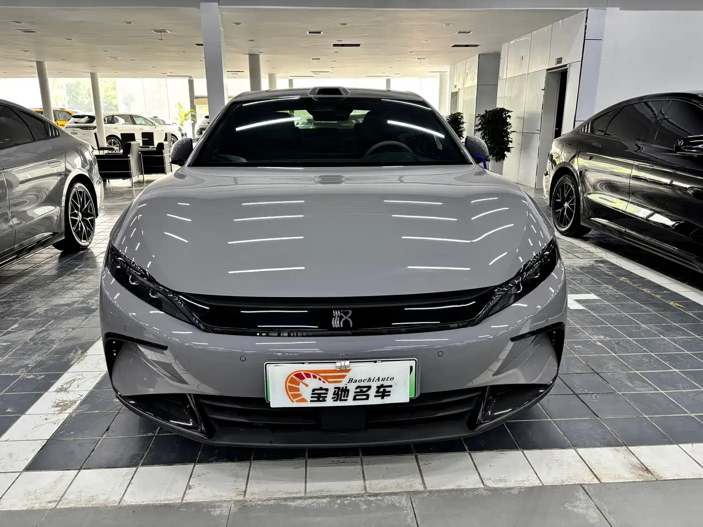 BYD Han 2025 DM-i 125KM LiDAR Smart Driving фото 2