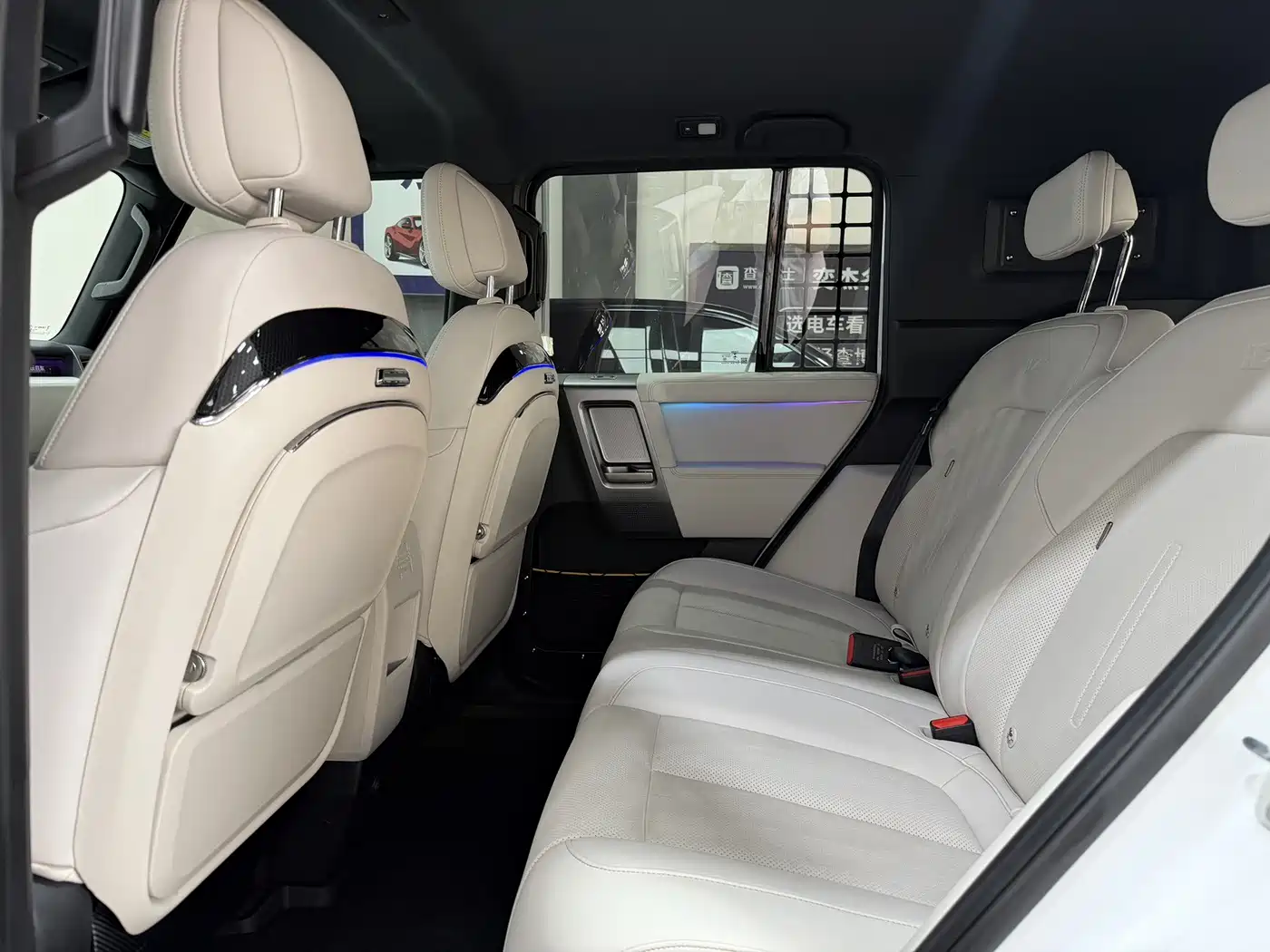 Фото 9 - iCAR V23