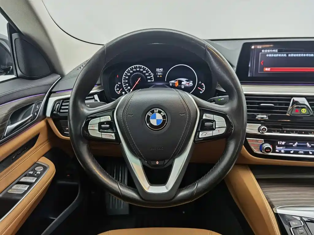 Photo 11 - BMW 6 Series GT