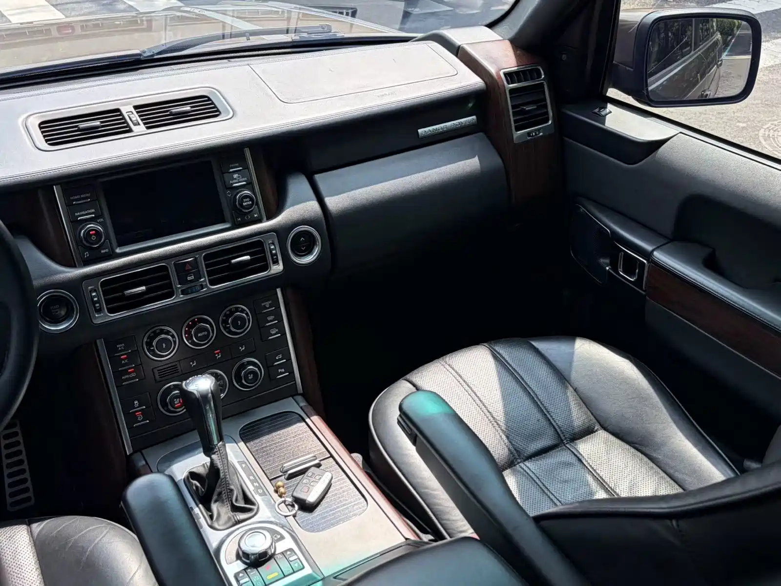 Фото 9 - Land Rover Range Rover
