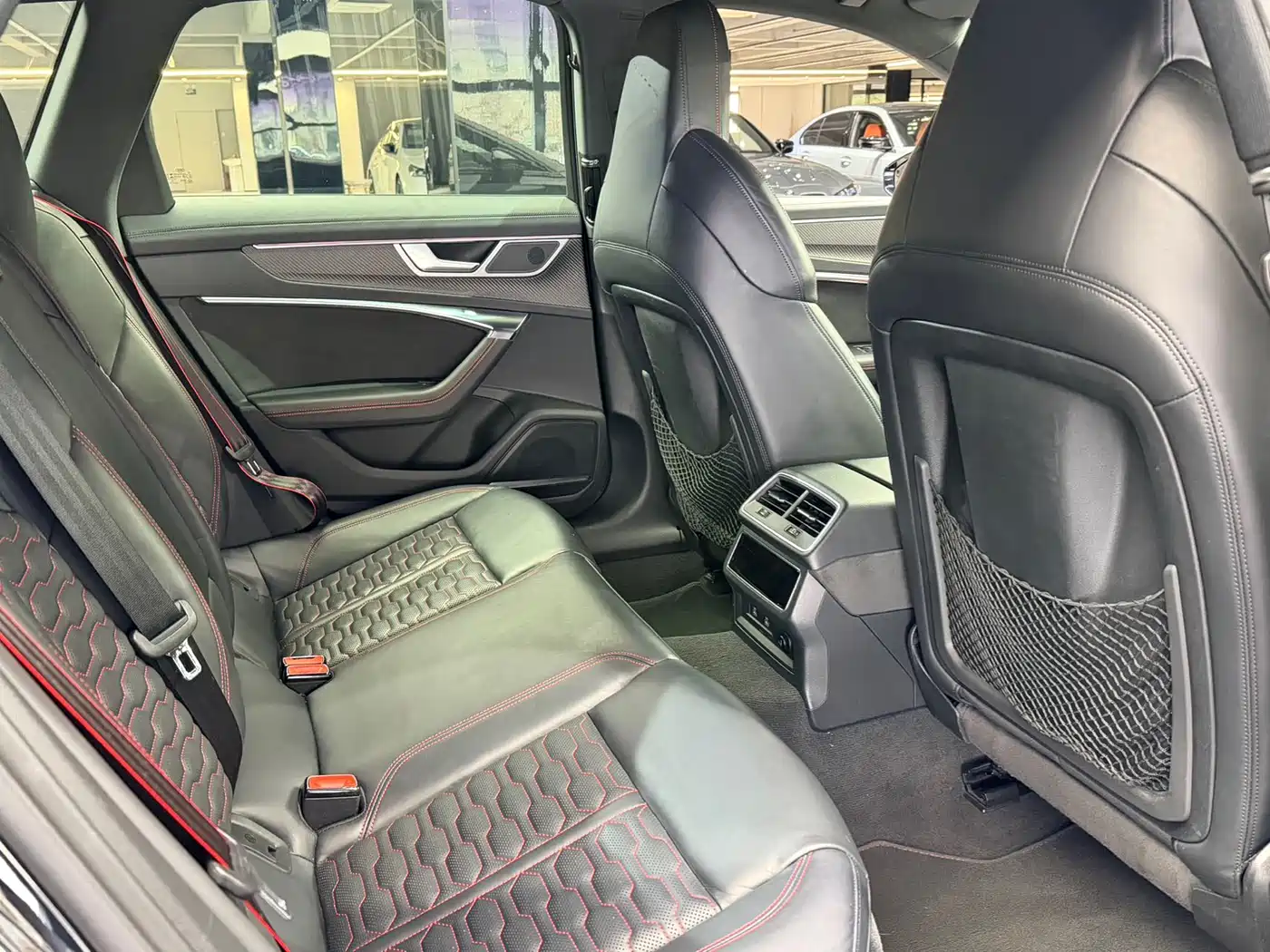 Audi RS 6 2022 RS 6 4.0T Avant фото 12