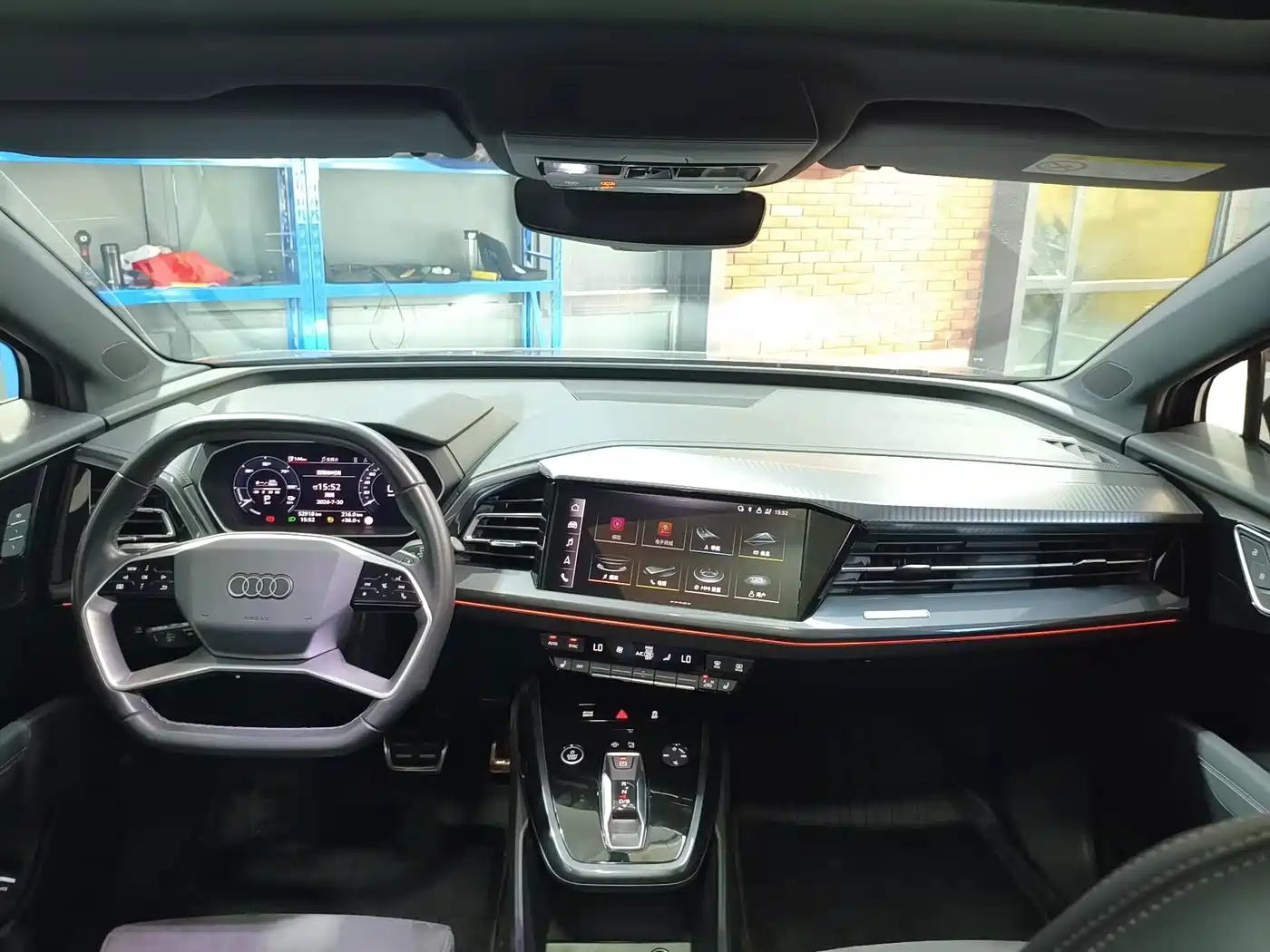 Фото 12 - Audi Q4 e-tron