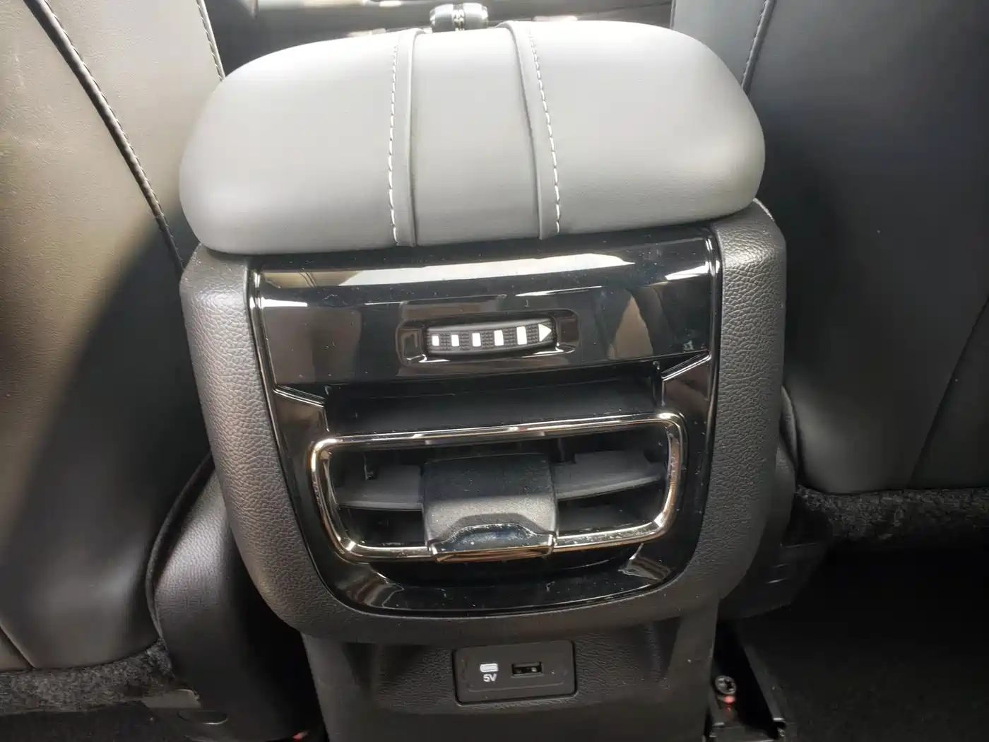 GAC Trumpchi Trumpchi Emkoo 2024 2024 Model 400T Auto Shadow Leopard R PRO Edition