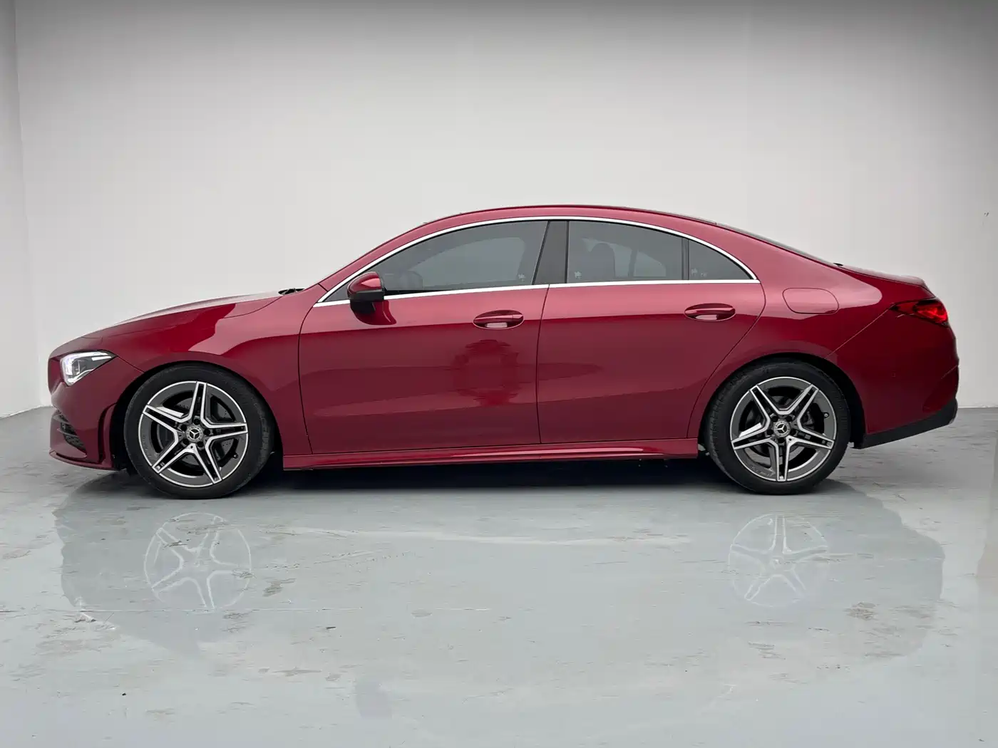 Mercedes-Benz CLA (Import) 2020 CLA 200 фото 11