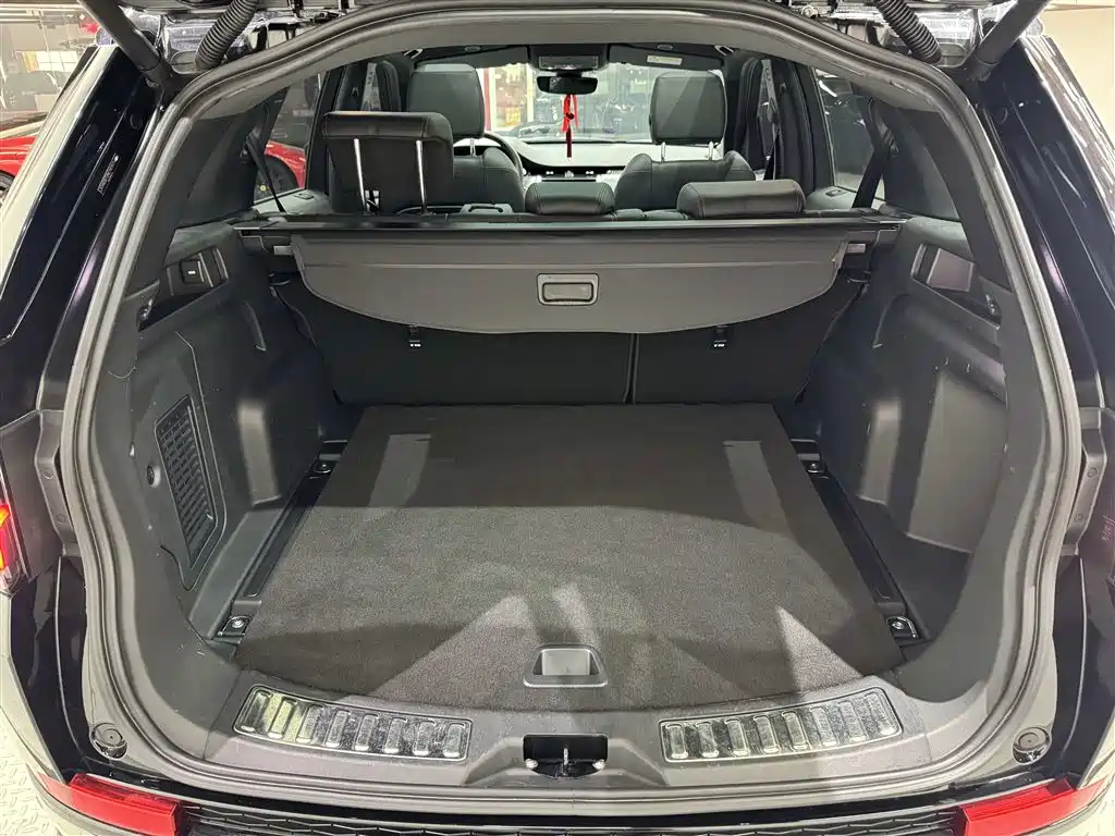 Фото 29 - Land Rover Discovery Sport PHEV