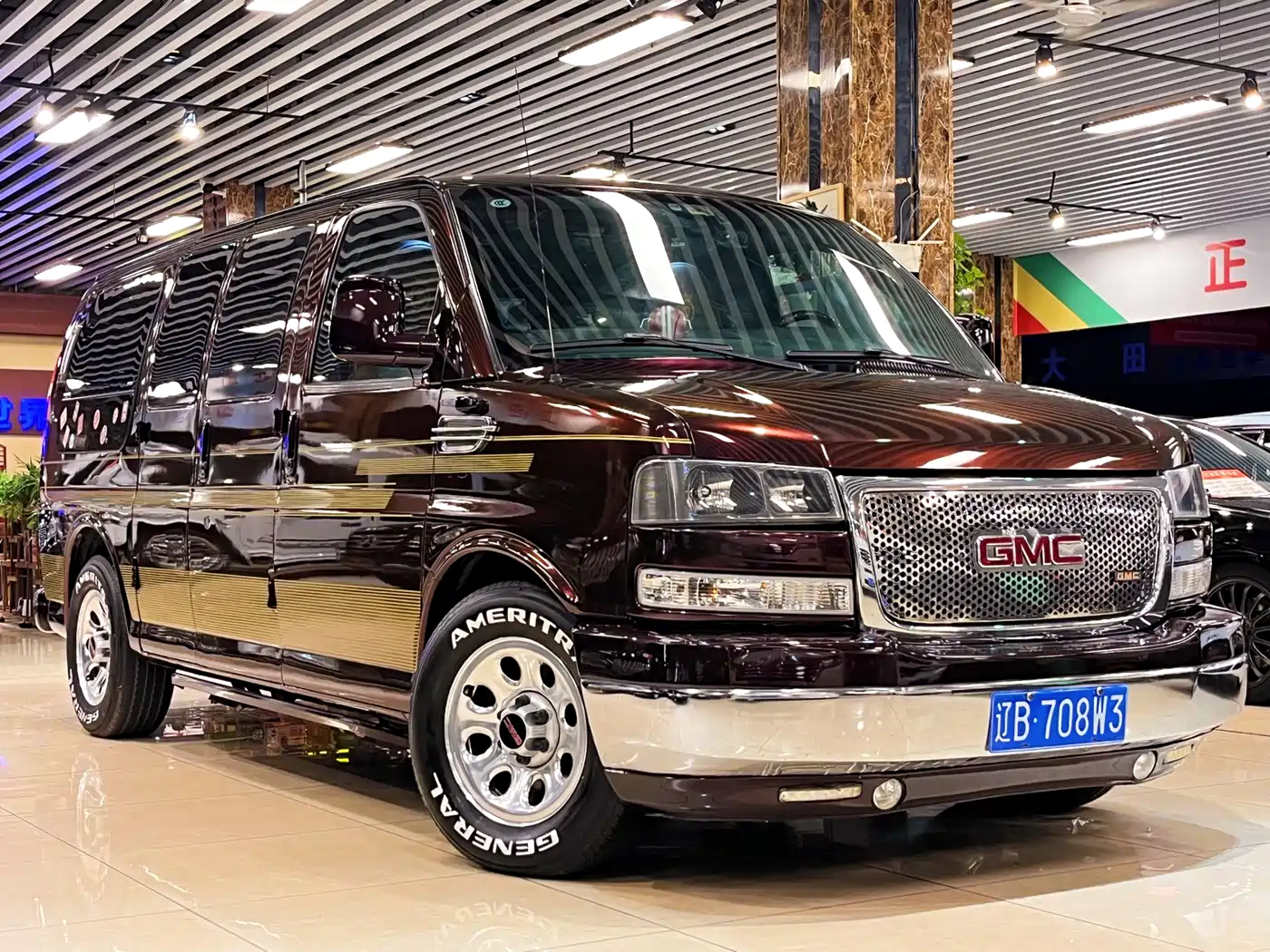 GMC Savana 2015 5.3L AWD Executive Edition
