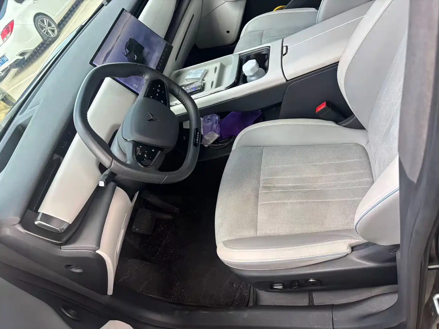 Voyah Auto Voyah Zhiyin 2024 Long Range Super Charging Edition фото 5