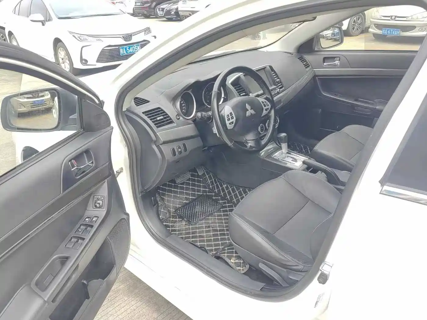 Mitsubishi Lancer EX 2012 Zhishang 1.8L CVT Luxury фото 7