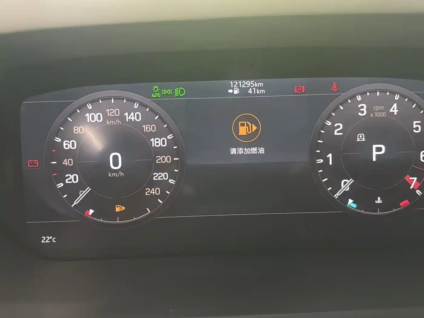 Land Rover Defender 2021 110 P400 SE фото 18
