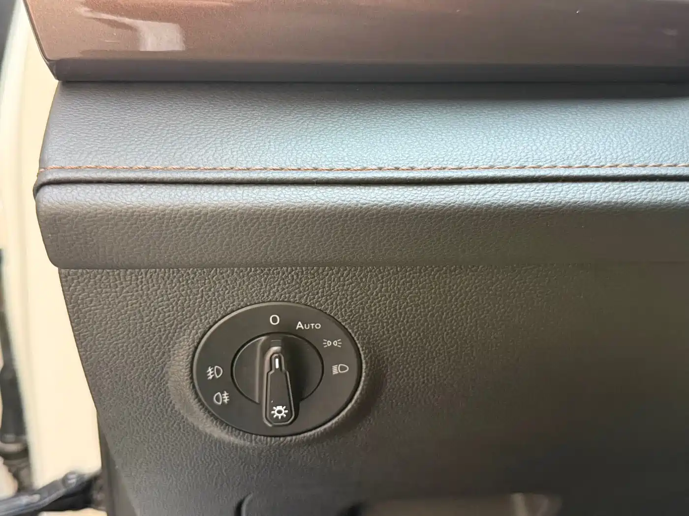 Volkswagen Tharu 2022 280TSI FWD Luxury Edition фото 18