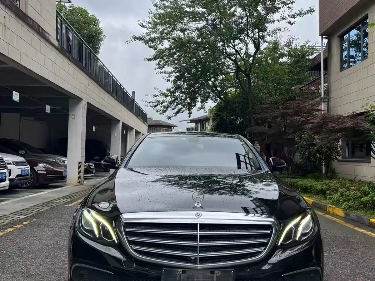 Mercedes-Benz E-Class 2016 E 300 L Luxury фото 2