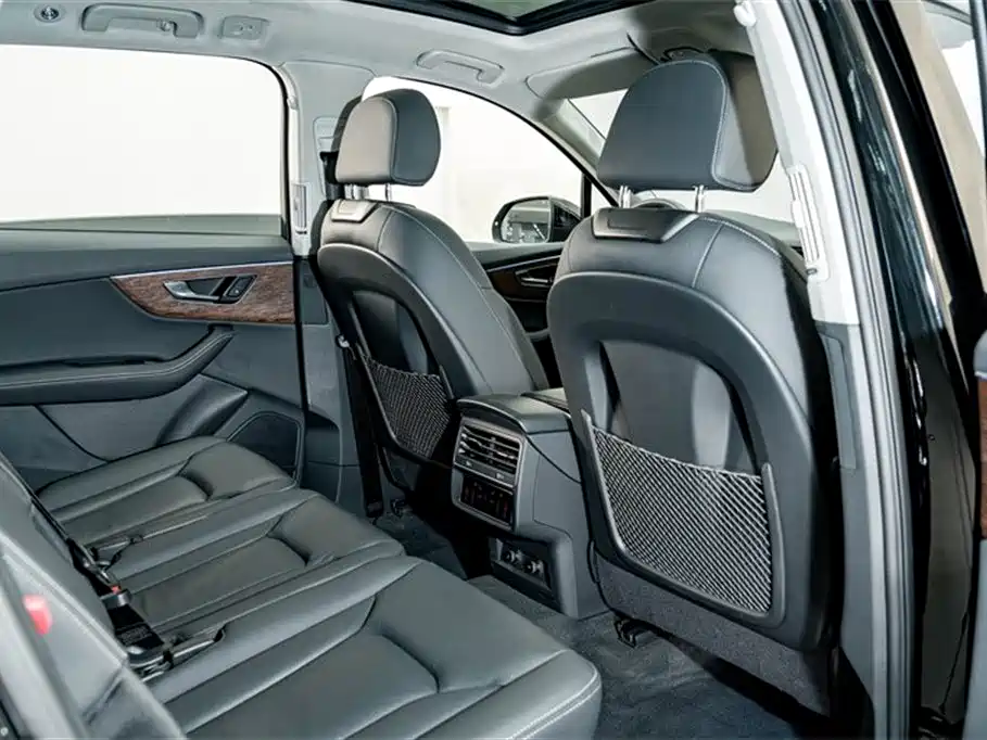 Audi Q7 2025 2025 55 TFSI quattro S line Sport