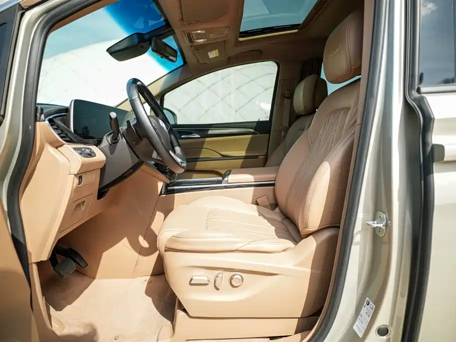 Buick GL8 2021 ES Landlord 653T Comfort фото 7
