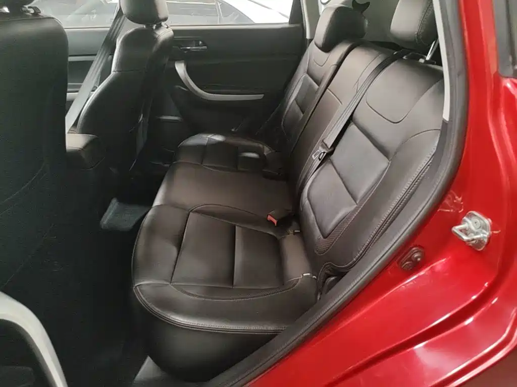 Changan CS35 2015 2015 1.6L Automatic Luxury (China IV)