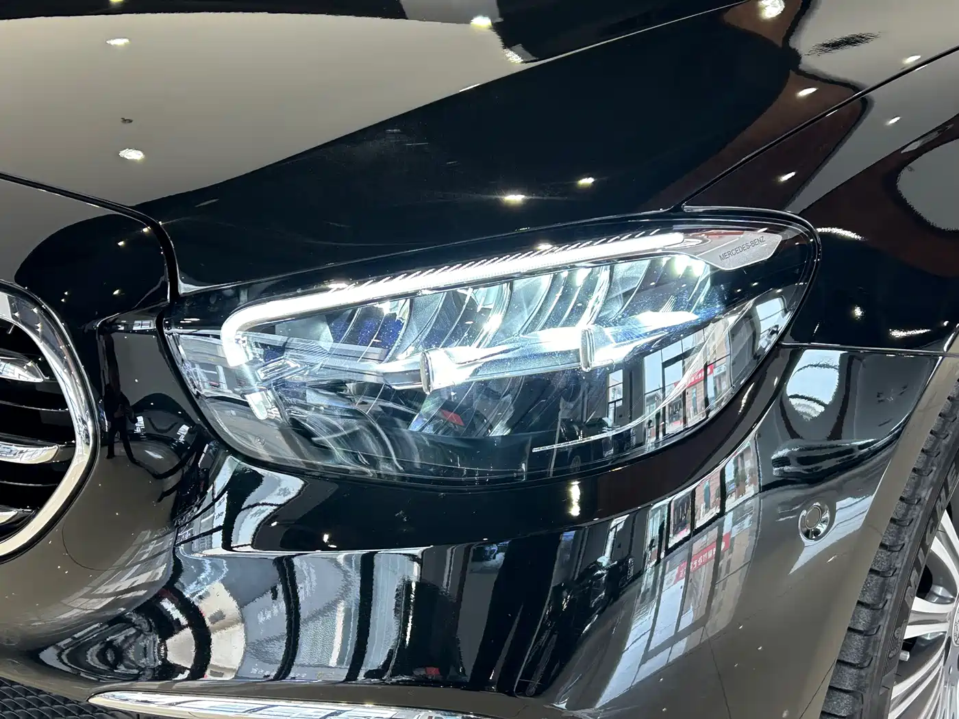 MERCEDES-BENZ E CLASS