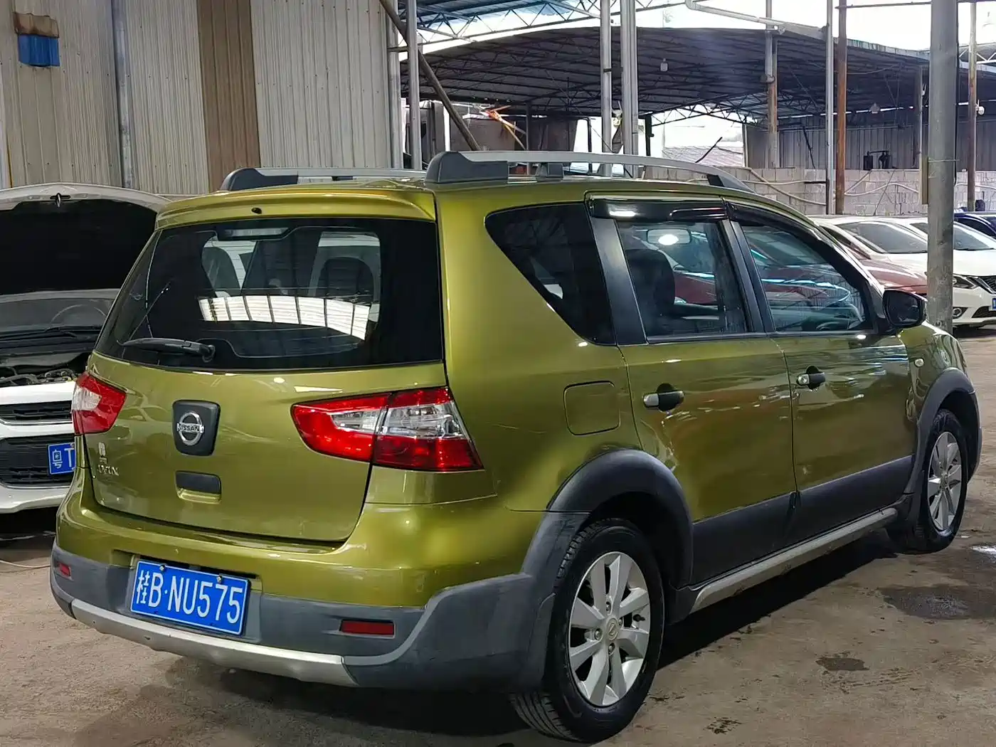 Nissan Livina 2014 2013 Sharp 1.6XL CVT Comfort