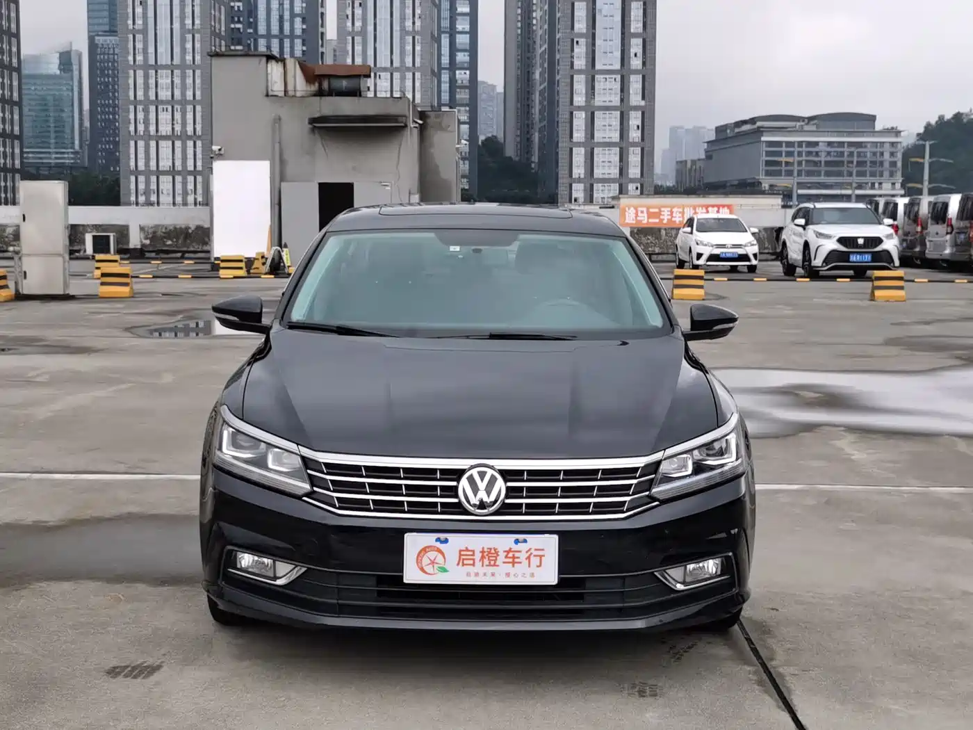 Volkswagen Passat 2017 330TSI DSG Prestige фото 2