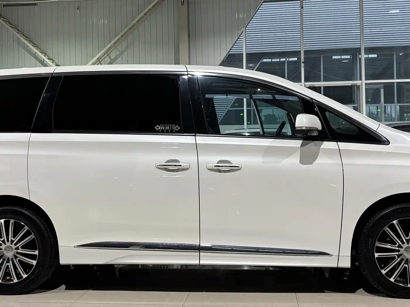 GAC Trumpchi Trumpchi M8 2021 Leading Show Series 390T Ultimate Edition фото 7