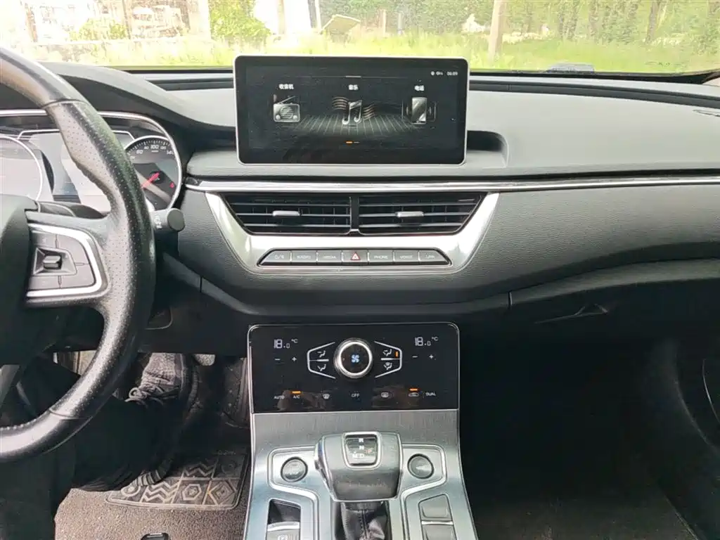 Hongqi H5 2022 Classic Facelift 1.5T DCT Flag Rhythm Edition фото 13